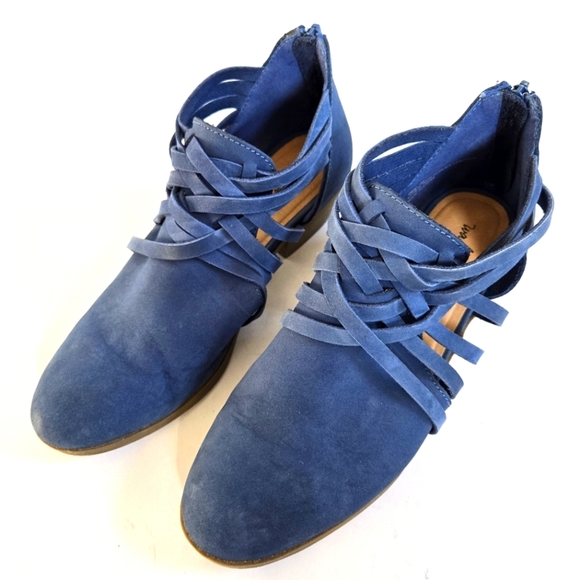 Walk with me by Coldwater Creek leather strappy blue booties sz 7 - Picture 1 of 8